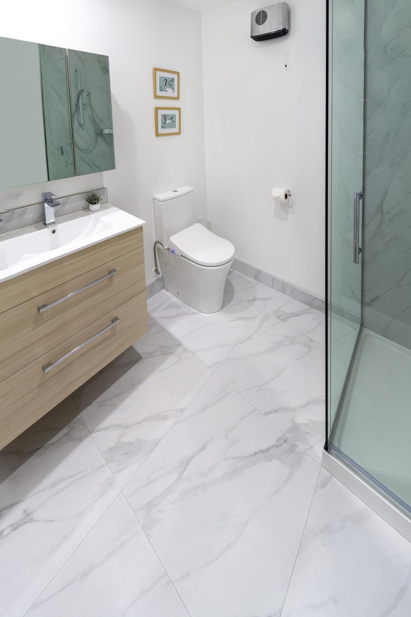 Urban Retreat: 2-Br Gem In Central Christchurch Appartement Buitenkant foto