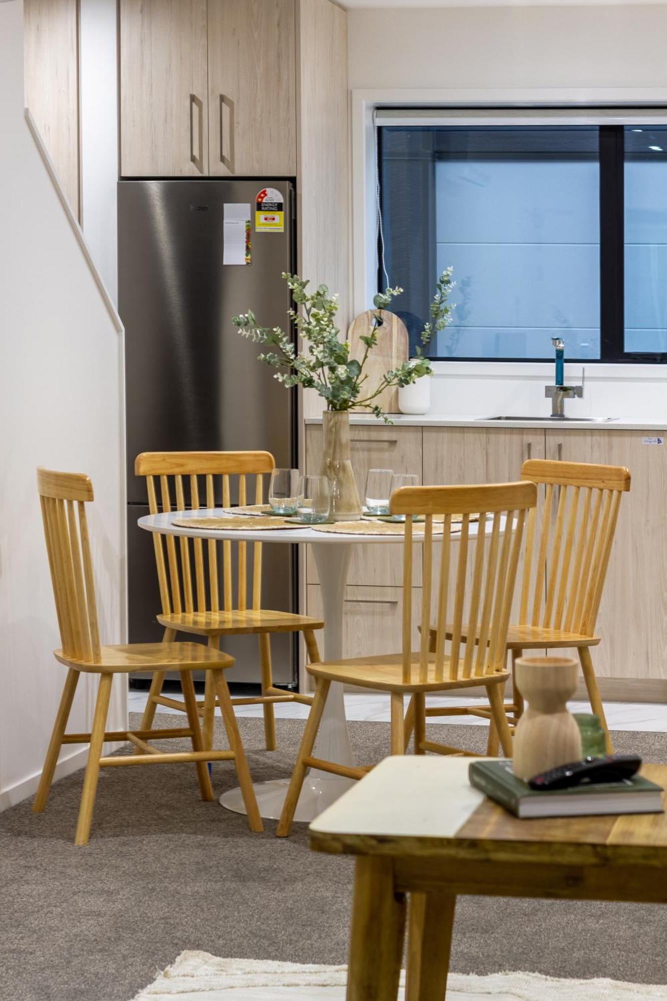 Urban Retreat: 2-Br Gem In Central Christchurch Appartement Buitenkant foto